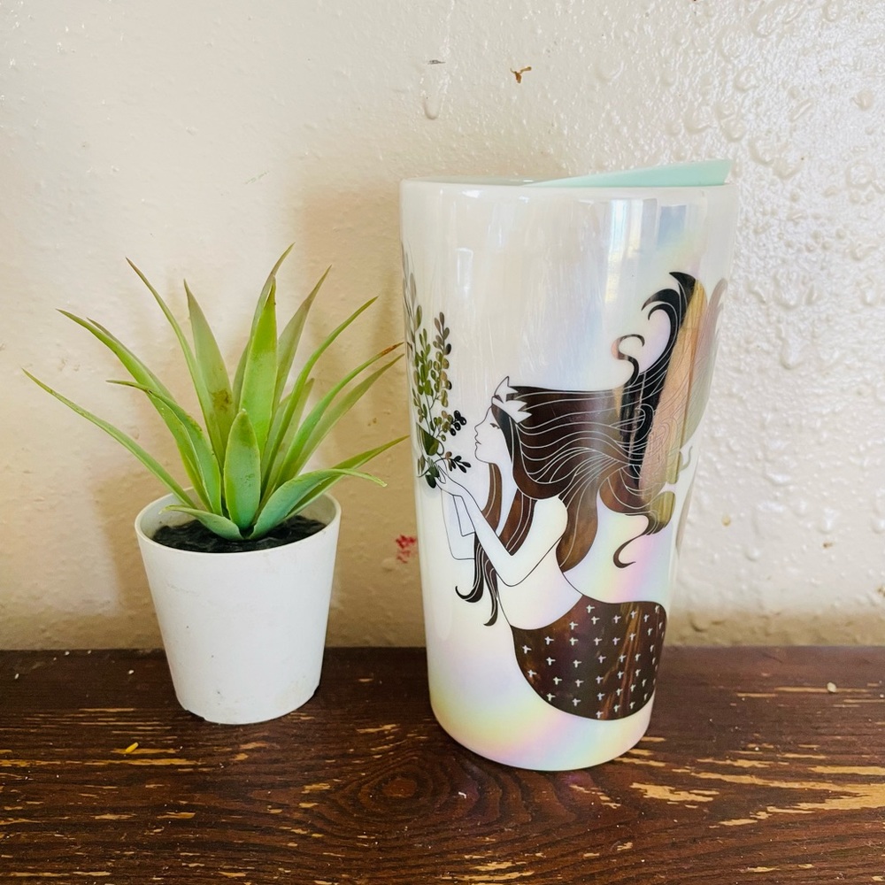 2021 Starbucks Pearl Iridescent Siren Mermaid Ceramic Tumbler Cup 12oz